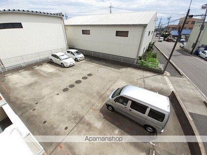 愛知県北名古屋市宇福寺中杁[2LDK/60.14m2]の駐車場4