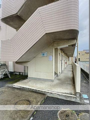桂マンションIIの玄関写真