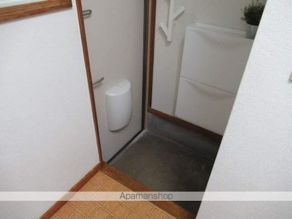 ジュネス潤[1K/21.5m2]の玄関