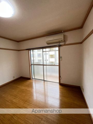 第2年見マンションの内装写真