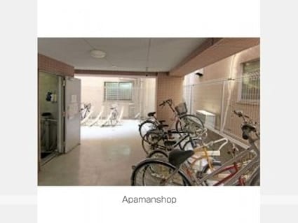 ＫＤＸレジデンス早稲田鶴巻[1K/19.45m2]の駐車場