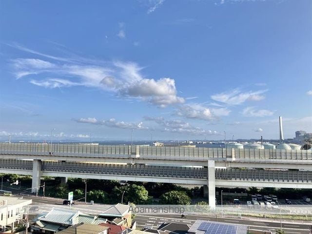 レーベン横浜山手 ONE WARD COURTの内装写真