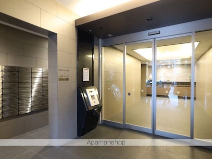 プレサンス　ジェネ　新栄町駅前　葵[1DK/25.11m2]のエントランス