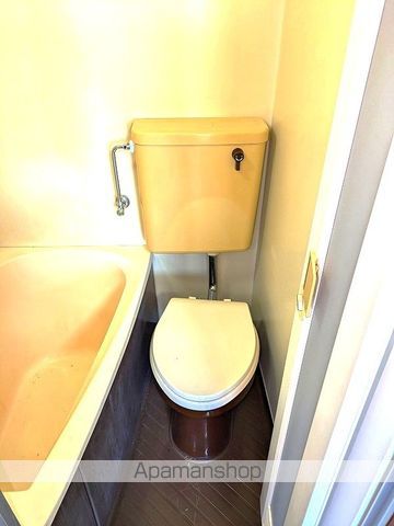 百小屋ビルの内装写真
