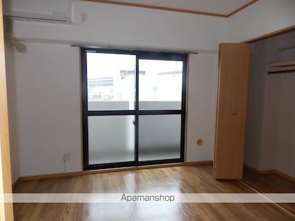 愛知県小牧市堀の内５丁目[1DK/36m2]のリビング・居間