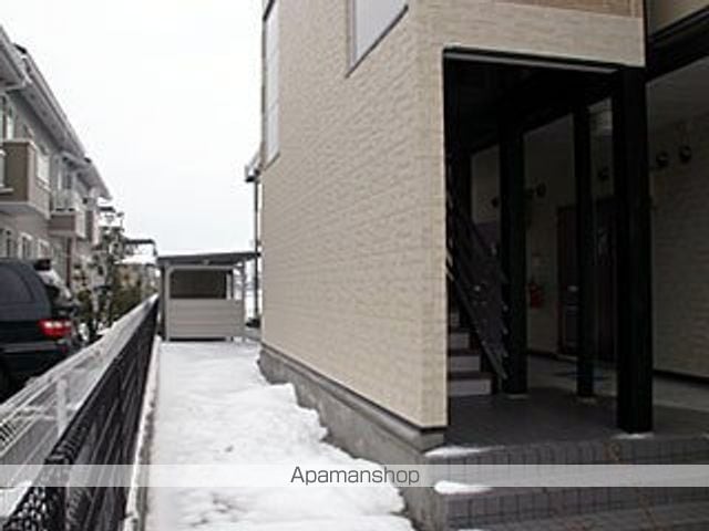 レオパレスいわせのの玄関写真