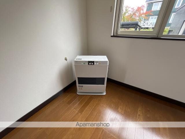 レフュージ川沿の内装写真