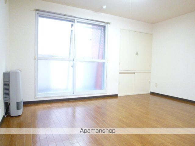プレサント南8西8の内装写真