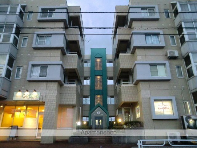 レジデンス辰巳の外観写真