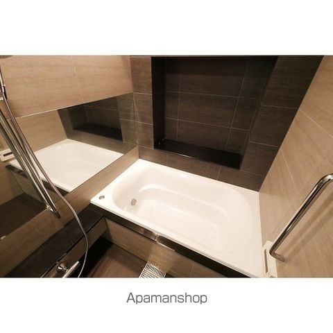 コンフォリア新宿イーストサイドタワーの内装写真