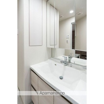 市谷台町坂フロント[2LDK/46.92m2]の洗面所