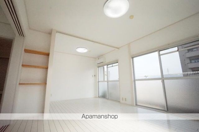 小山ビル[1LDK/43m2]のリビング・居間