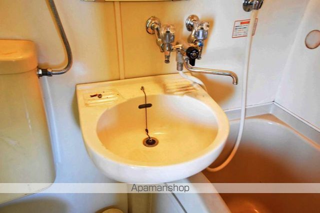 ベイ桂岡IIの内装写真