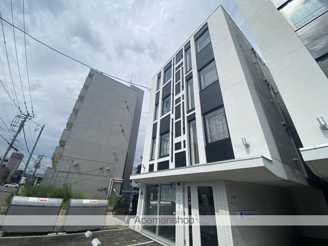 メニーズコート創成タウンC棟の外観写真