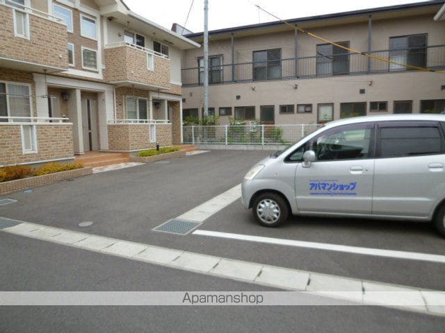 アンソレイユBの玄関写真