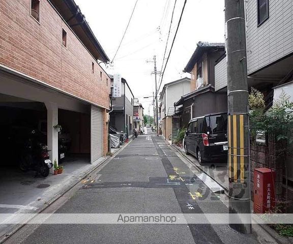 京阪電気鉄道鴨東線 神宮丸太町駅 徒歩4分 2階建 築62年の外観写真