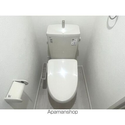 ＤＥ　ＤＯＭＯ　ＧＥＭＩＮＯＳ　２ｎｄ[1K/33m2]のトイレ