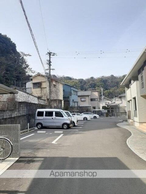Ｂｅｌｌｅ　Ｃｒｅｓｔ　Ⅱ[2LDK/56.68m2]の駐車場