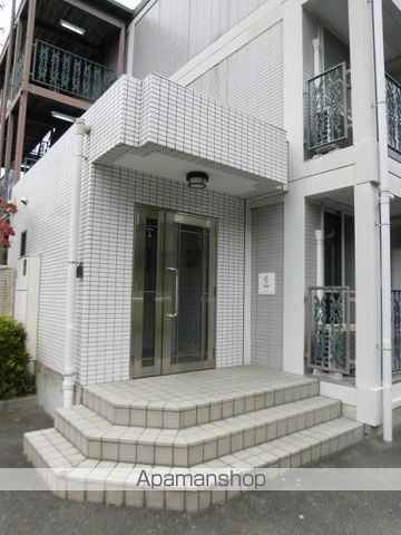 ステュディオYURIの玄関写真