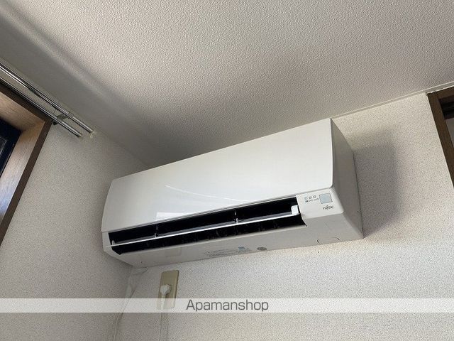 ボンディールIの内装写真