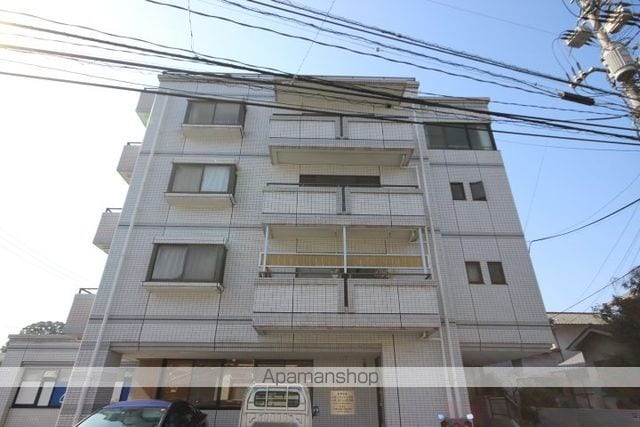 ロイヤルOSの外観写真