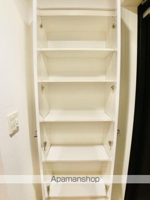Ｂｒｉｌｌｉａ　ｉｓｔ　三軒茶屋　アイビーテラス[1R/60.4m2]のリビング・居間9