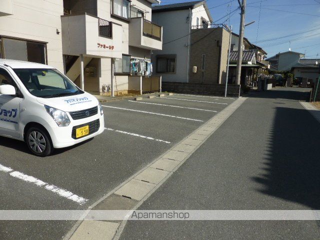 ファミールFの外観写真