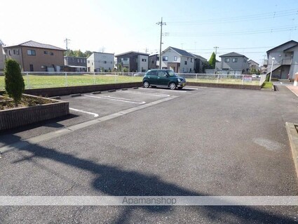 アクラージュ[1K/35.98m2]の駐車場2