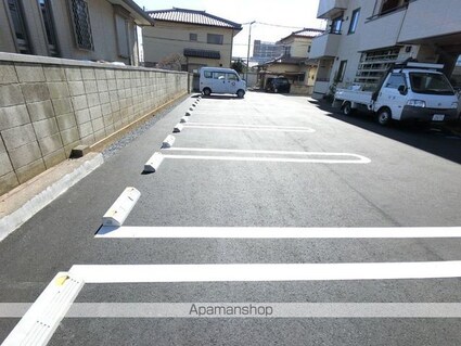 ガーデンコート[1LDK/46.96m2]の駐車場