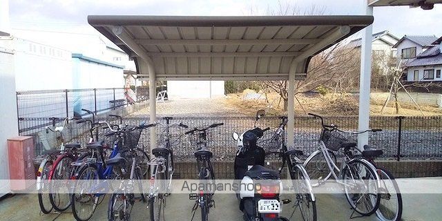 レオパレスサンヒルズIIIの外観写真