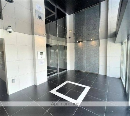 ジェノヴィア練馬春日町スカイガーデン[1DK/30.4m2]のエントランス2