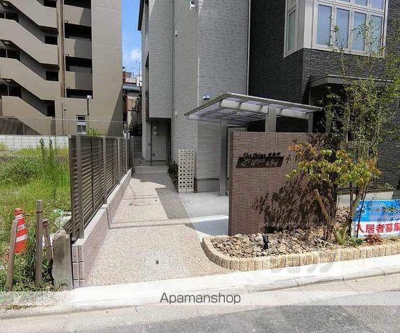 シャーメゾン中御門の外観写真