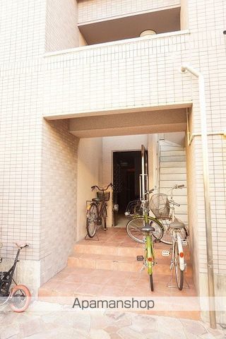 グレース栗林の玄関写真