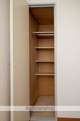 栗生ハイツ[1R/16.24m2]の収納