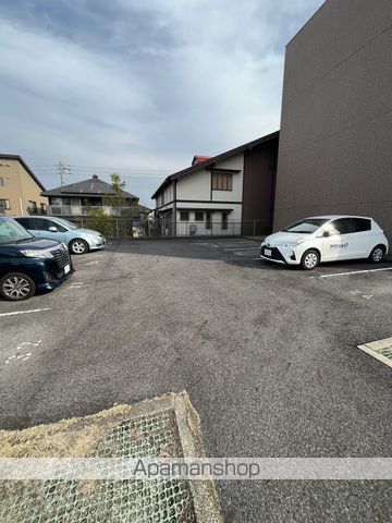 パークアベニューティリェツの外観写真
