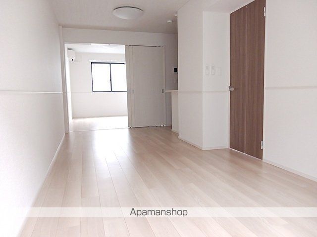 シャルフ飛江田 IIの内装写真