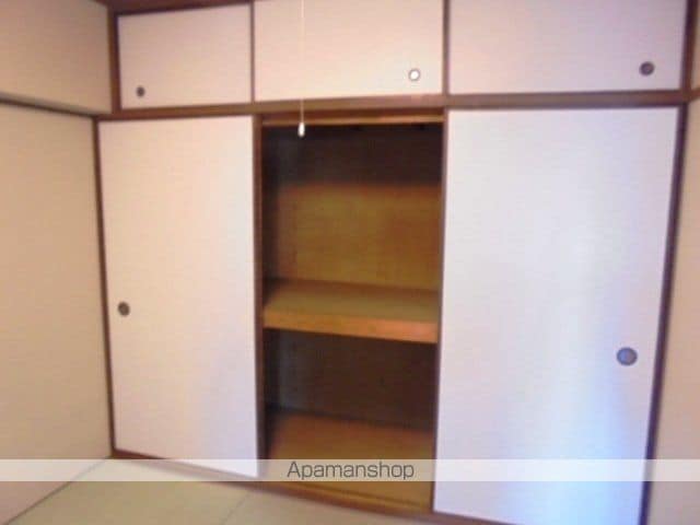 マンションサンプラザIの内装写真