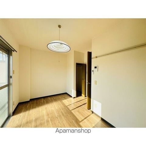 ハーブ辻井の内装写真