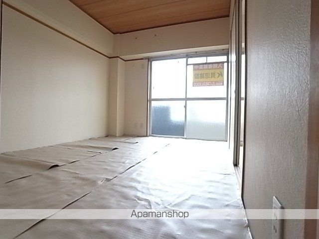 メゾン二村IIIの内装写真
