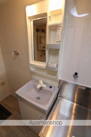 ジョイナス四ツ葉町 B棟の内装写真