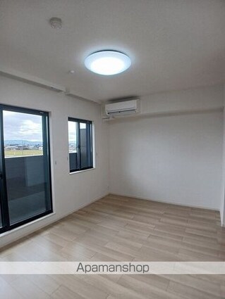 ラクーン守山[1LDK/42.59m2]のリビング・居間