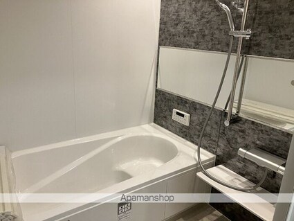 ＤーＲＯＯＭ小田原８丁目Ｉ[2LDK/56.3m2]のバス