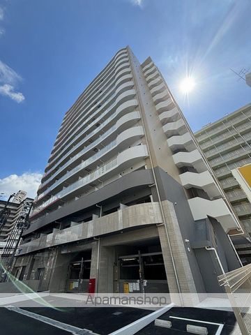 セレニテ江坂グランデの外観写真