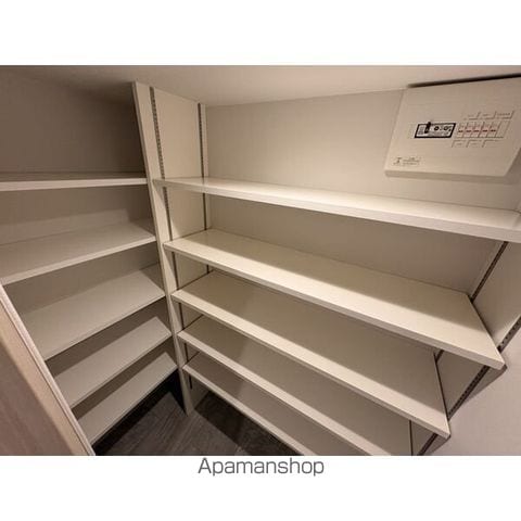アルファスクエアS17の内装写真