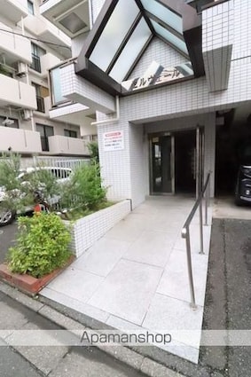 セルヴェール[3LDK/63.6m2]のエントランス1