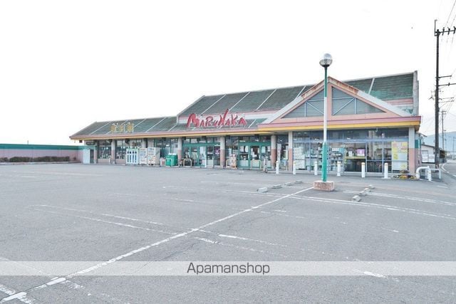 ファー イーストの周辺写真