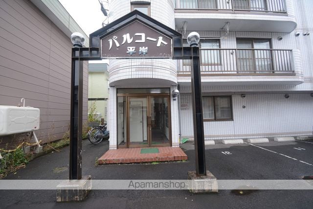 パルコート平岸の玄関写真