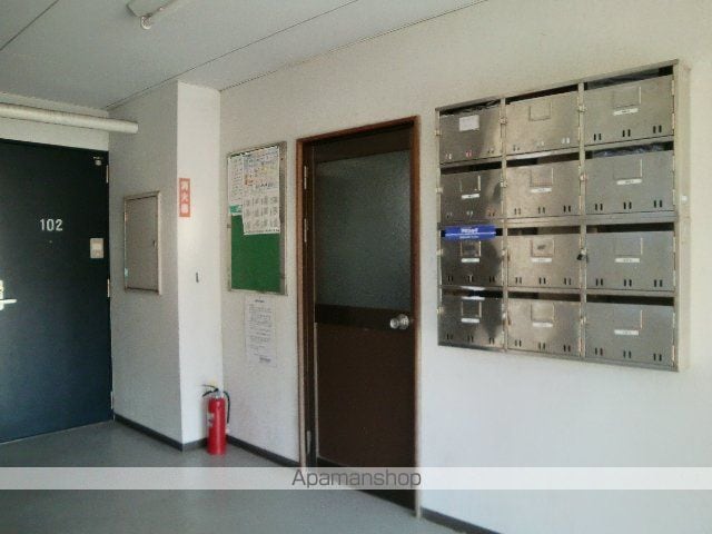 アーバンヒムの玄関写真