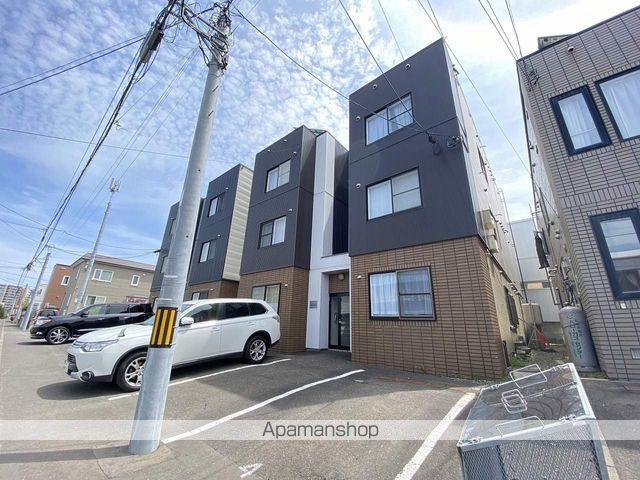 シャネル中井の外観写真