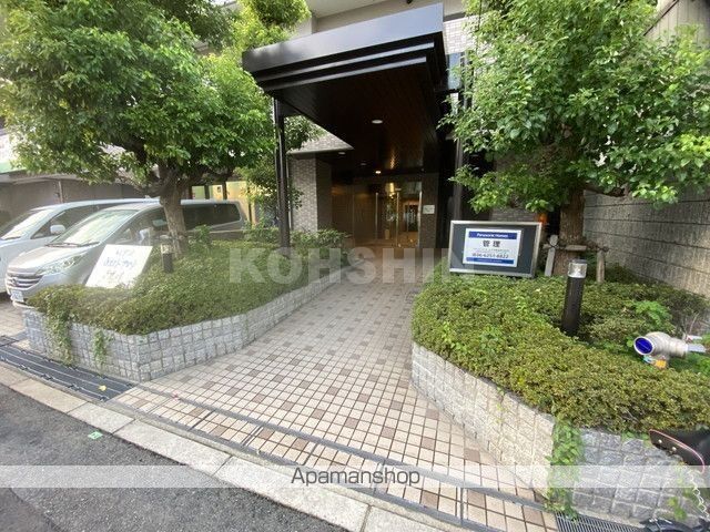レジデンスウエストアロウ夕陽ヶ丘の玄関写真